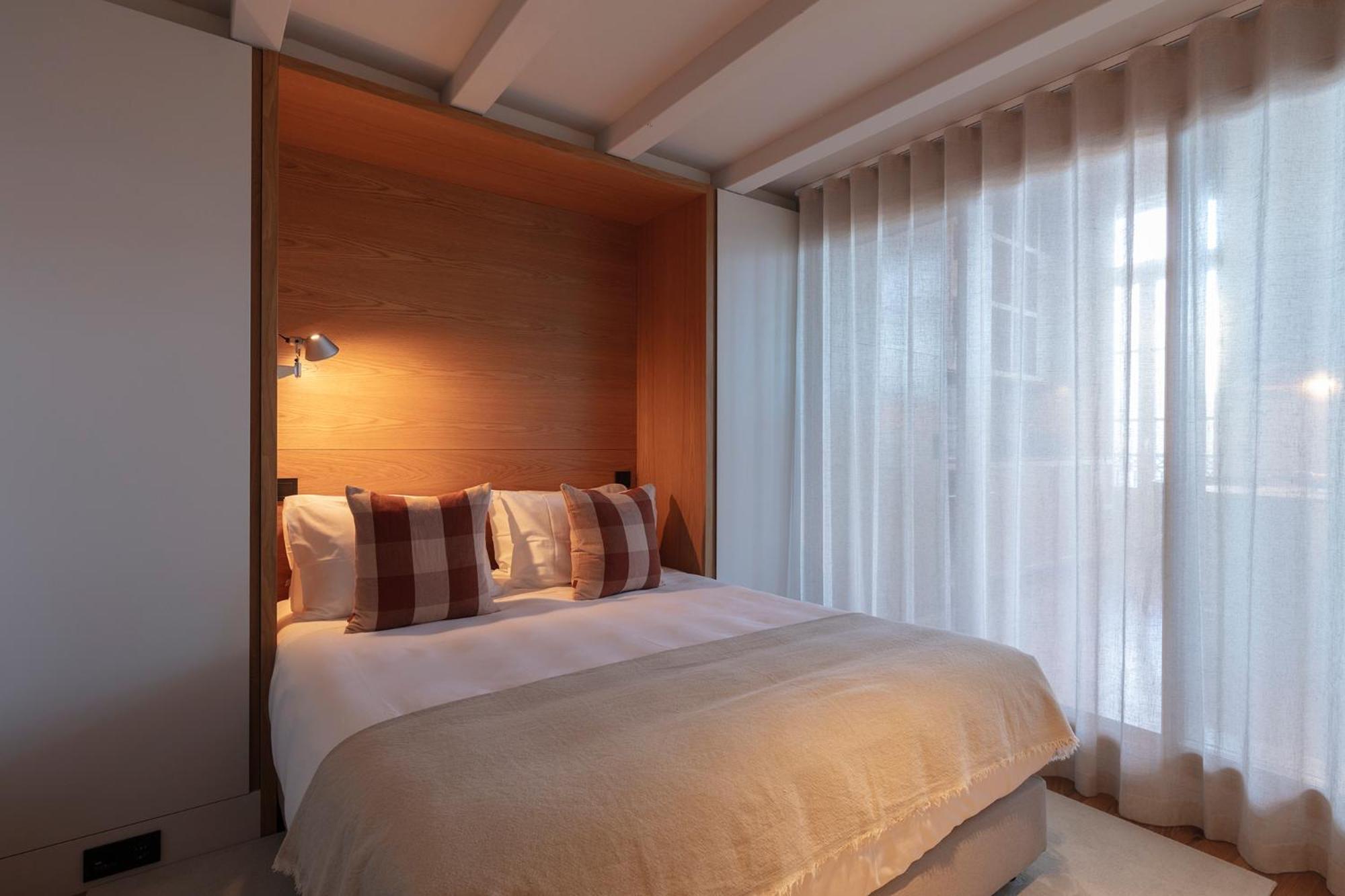Vandoma Living Suites OOporto Rum bild